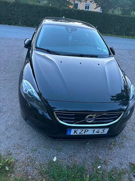 Volvo V40 3 of 6