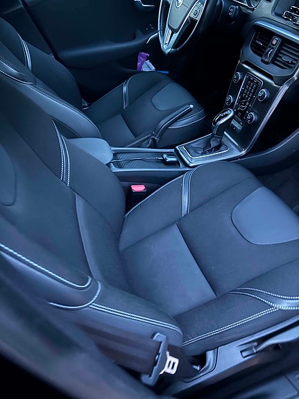 Volvo V40 5 of 6