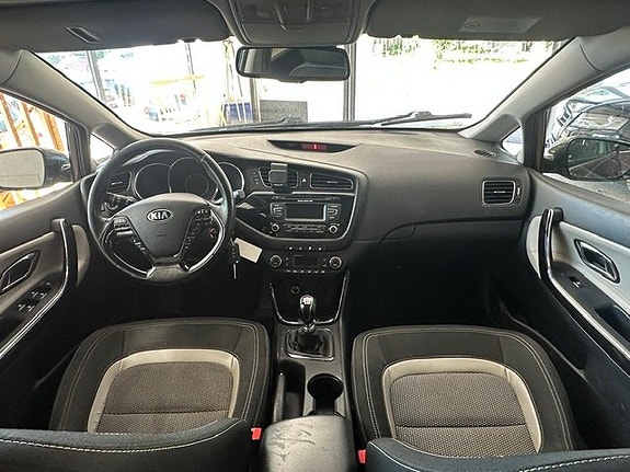 Kia Ceed 13 of 14