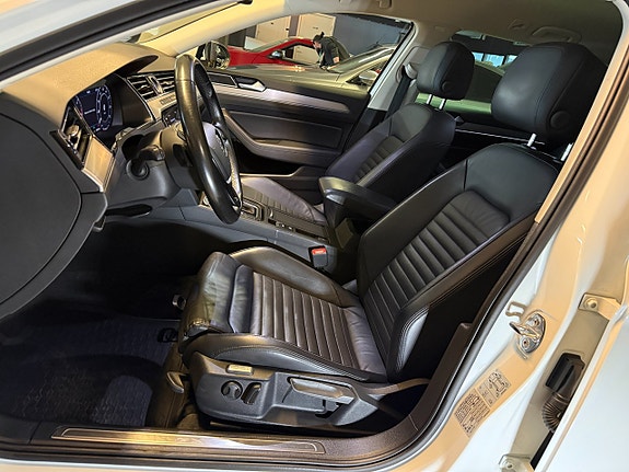 Volkswagen Passat 6 of 13