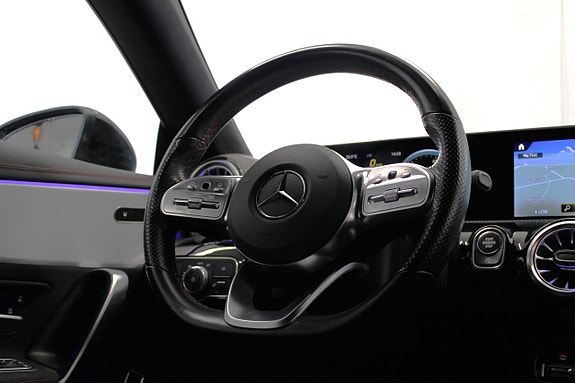 Mercedes-Benz CLA220 d 17 of 30