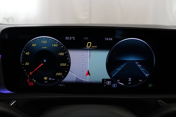 Mercedes-Benz CLA220 d 20 of 30