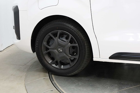 Opel E-Vivaro 3 of 20