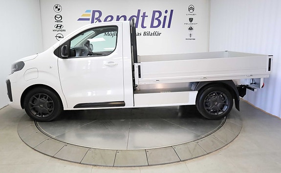 Opel E-Vivaro 2 of 20