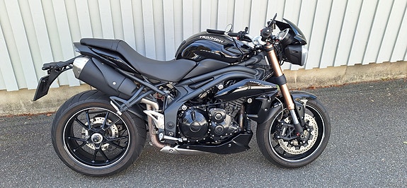Triumph SPEED TRIPLE 1050 94 Edition 3 of 4