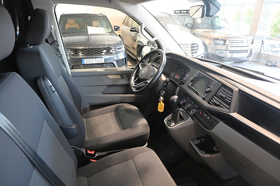 Volkswagen Transporter 9 of 21