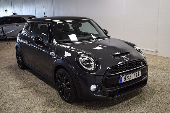 MINI Cooper S 6 of 30