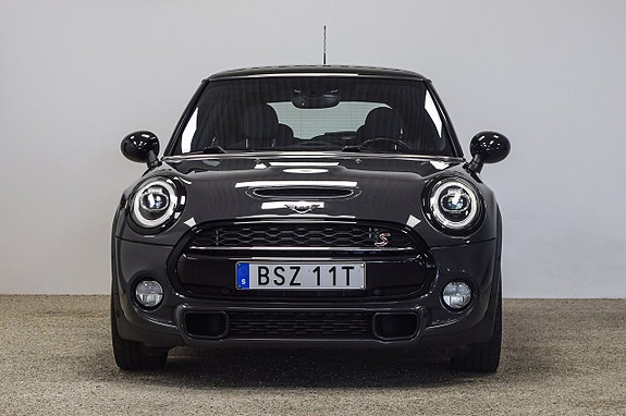 MINI Cooper S 4 of 30