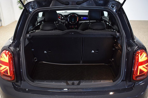 MINI Cooper S 23 of 30