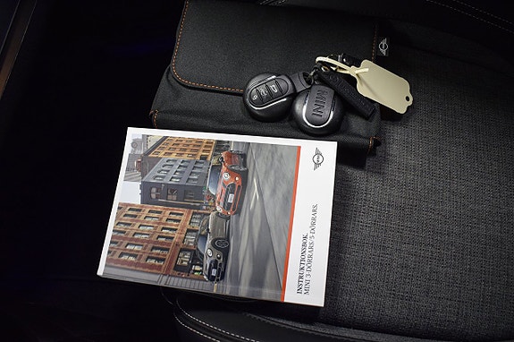 MINI Cooper S 20 of 30