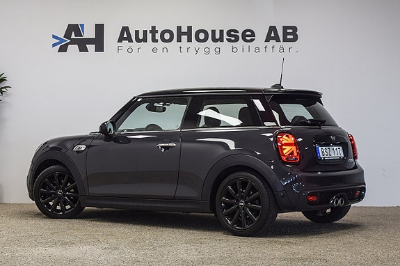 MINI Cooper S 2 of 30