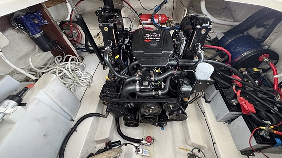 Sea Ray 260 / Mercruiser 350 MAG -06 16 of 19