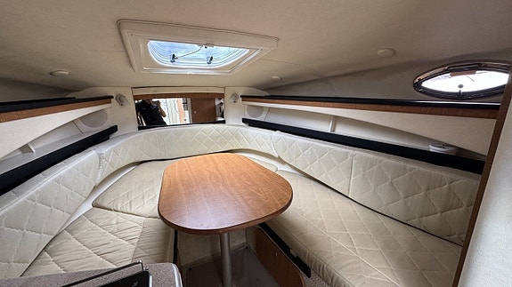 Sea Ray 260 / Mercruiser 350 MAG -06 14 of 19