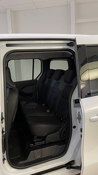 Nissan Townstar 12 of 20
