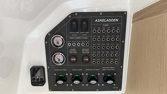Askeladden C83 Cruiser / Suzuki DF350 - 22 18 of 19