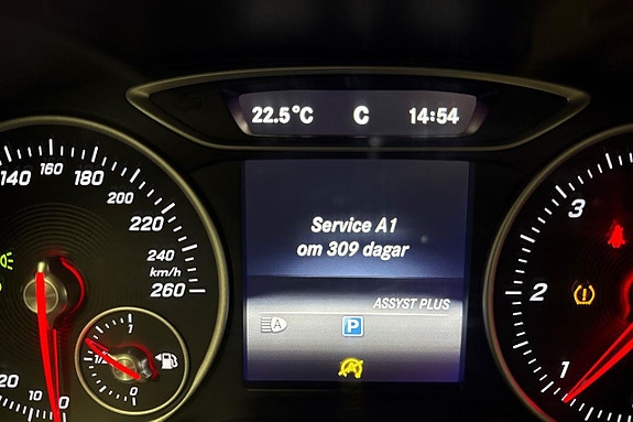 Mercedes-Benz B180 d 18 of 23