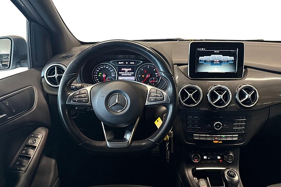 Mercedes-Benz B180 d 11 of 23