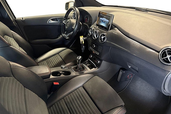 Mercedes-Benz B180 d 13 of 23