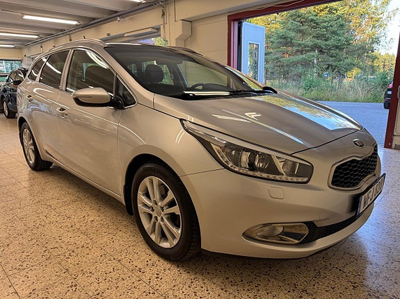 Kia Ceed 2 of 10