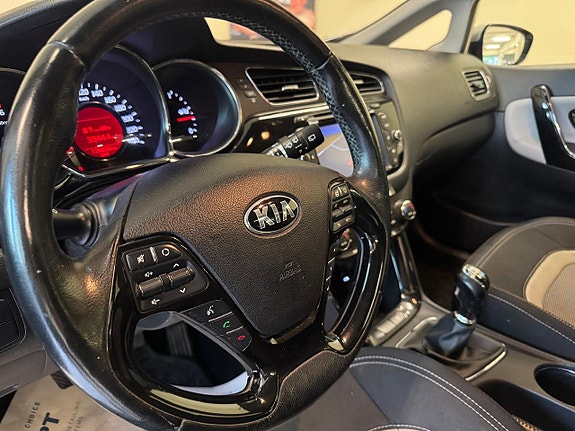 Kia Ceed 8 of 10