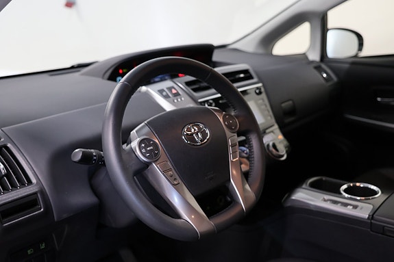 Toyota Prius+ 15 of 23