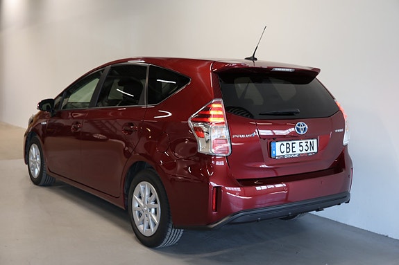 Toyota Prius+ 6 of 23