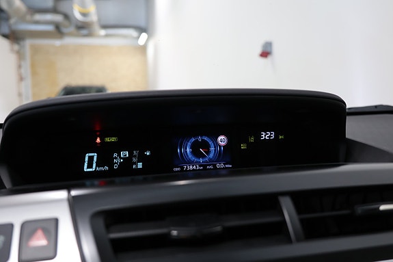Toyota Prius+ 20 of 23