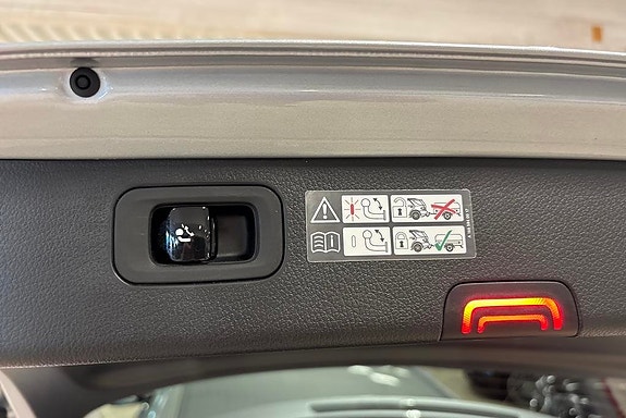 Mercedes-Benz C220 d 16 of 19