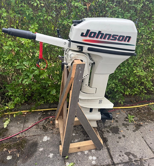 Premium gummibåt med katamaranskrov WS-C30 3,0 m + Johnson 9,9 hk 13 of 16