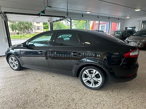 Ford Mondeo 10 of 14