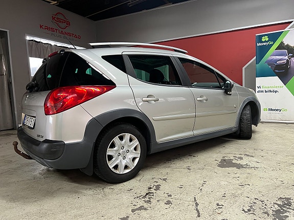 Peugeot 207 SW 3 of 8