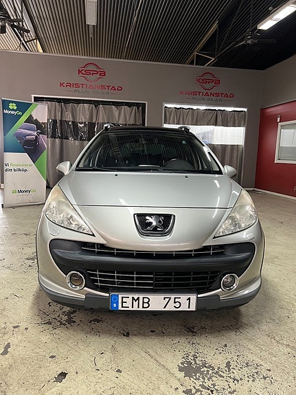 Peugeot 207 SW 5 of 8
