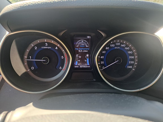 Hyundai i30 3 of 7