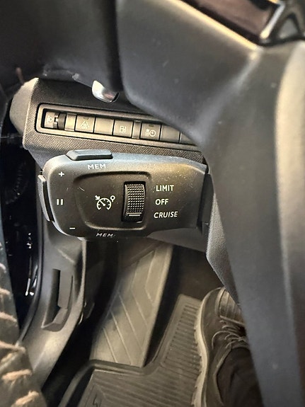 Peugeot 3008 13 of 17