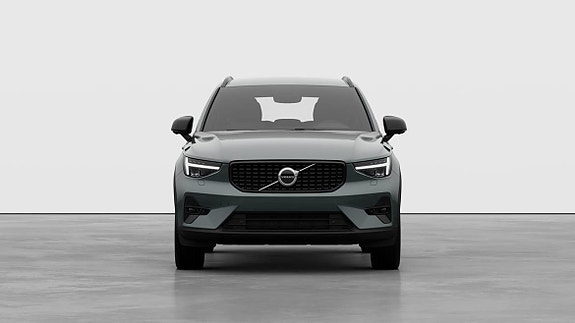 Volvo XC40 6 of 10