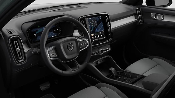 Volvo XC40 7 of 10