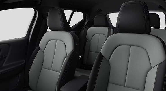 Volvo XC40 8 of 10