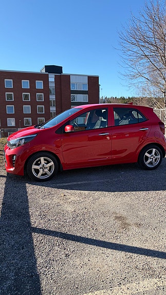 Kia Picanto 2 of 10