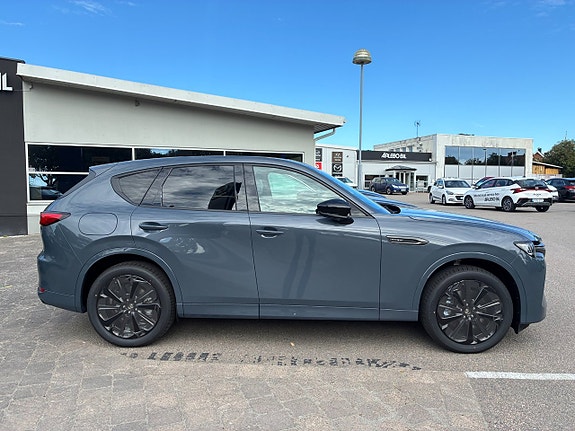 Mazda CX-60 3 of 6