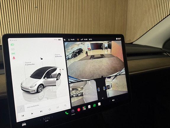 Tesla Model Y 20 of 24