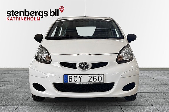 Toyota Aygo 5 of 10