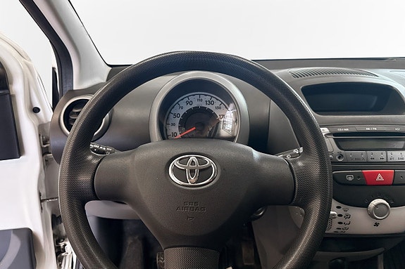 Toyota Aygo 9 of 10