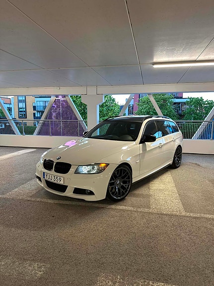 BMW 335i 6 of 6