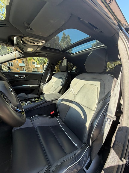 Volvo S60 7 of 10