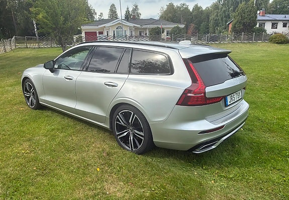 Volvo V60 3 of 12