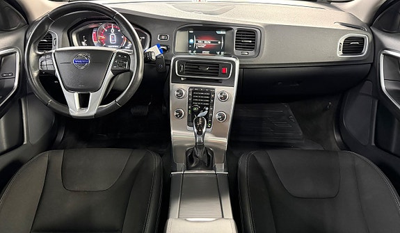 Volvo V60 10 of 14