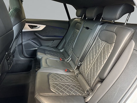 Audi Q8 9 of 9