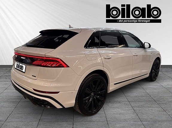 Audi Q8 4 of 9