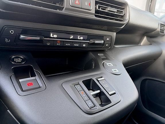 Peugeot Partner 11 of 14