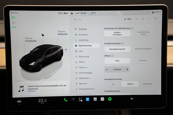 Tesla Model Y 21 of 22